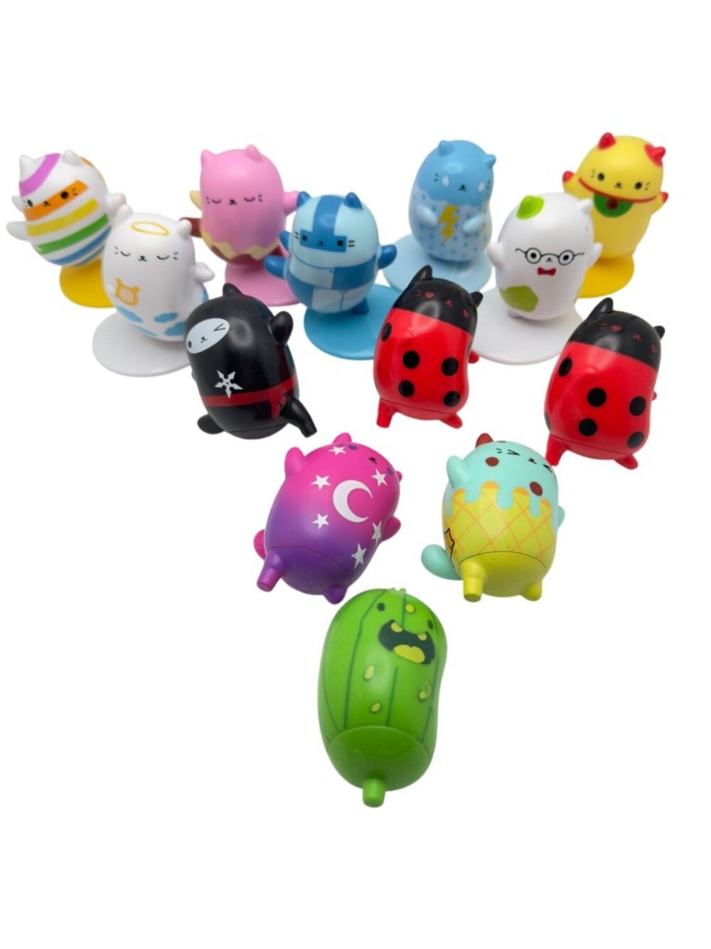 Cats Vs Pickles PVC Mini Figures Lot Of 12 Cats & 1 Pickle 7 Bases Mixed Set